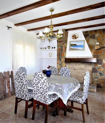 Others 4, Villa- Impala, Alicante