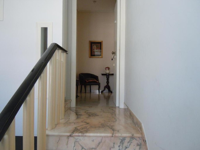 Others 3, Tonnara apartment 1st floor codi facing the sea with view, wifi, Syracuse