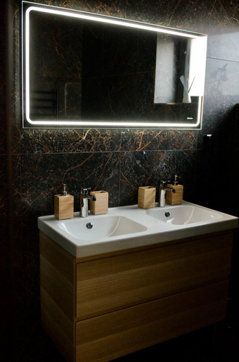 Bathroom 2, APARTMANY za divadlem, Náchod
