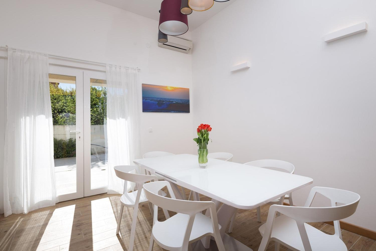 Others 5, Luxury villa Wisdom near Split, private pool, Dugopolje