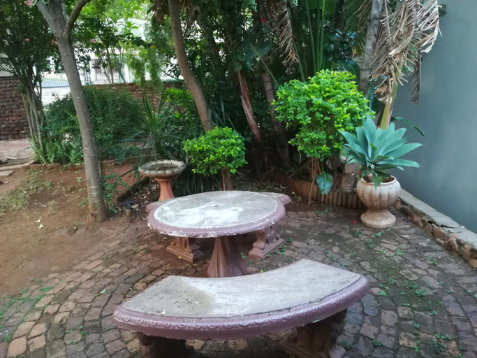 Others 4, Harties 2 Sleeper Double Room with Private Bathroom, Bojanala