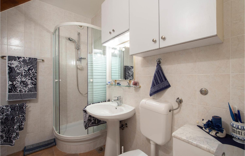 Bathroom 3, Stunning Home In Kucice With Wifi, Omiš