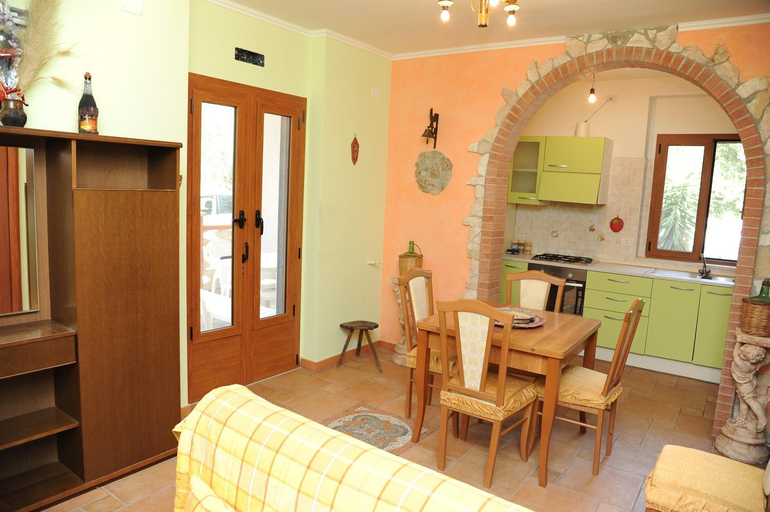 Others 4, Villa Carmine, Foggia