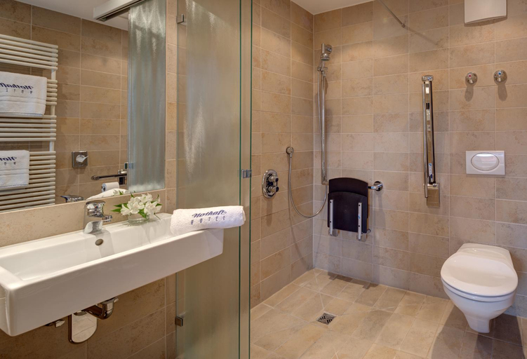 Bathroom 5, Hotel Nothaft, Straubing