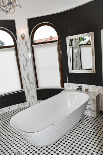 Bathroom 4, Casafamiglia, Bozhurishte
