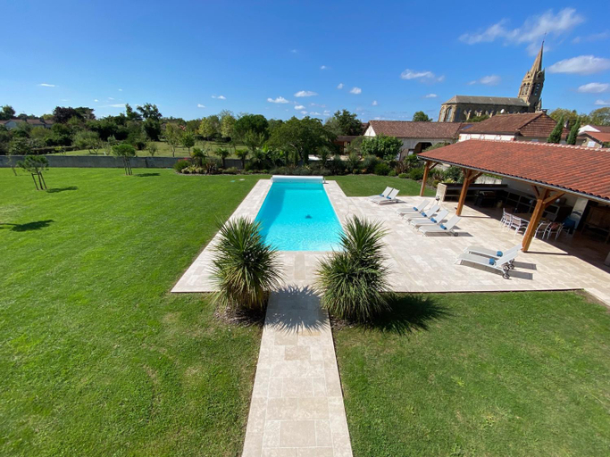 Balcony/terrace 2, Large House near Marciac & Heated Salt Water Pool, Gers