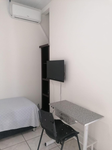 Others 2, quarto para Rapaz, centro, Sinop MT, Sinop