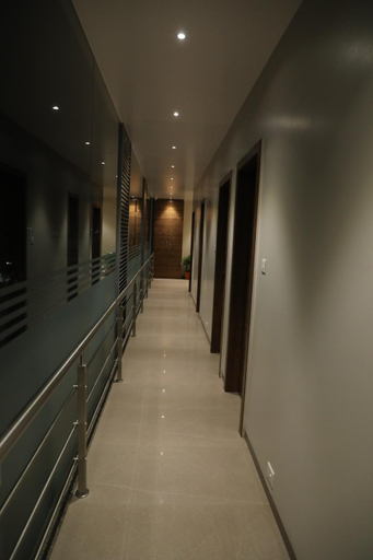 Others 5, YOGIRAJ EXCLUSIVE LODGE, Solapur