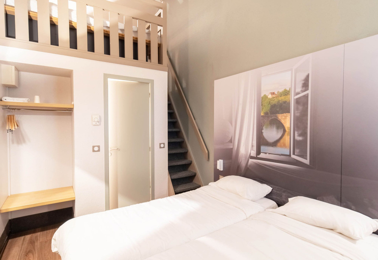 Bedroom 2, B&B HOTEL Limoges 2, Haute-Vienne