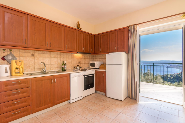 Kitchen, villa Marianthi, Ionian Islands