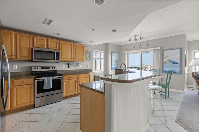 Private kitchen 5, Avalon 507 3 Bedroom Condo by RedAwning, Worcester