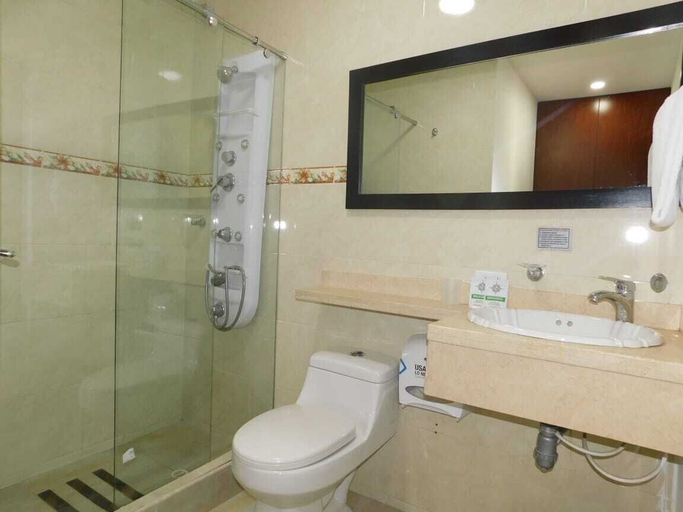 Bathroom, Apartasuites Business Center, Santafé de Bogotá