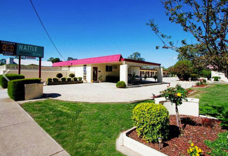 Exterior & Views 2, Wattle Motel, Mitchell - North