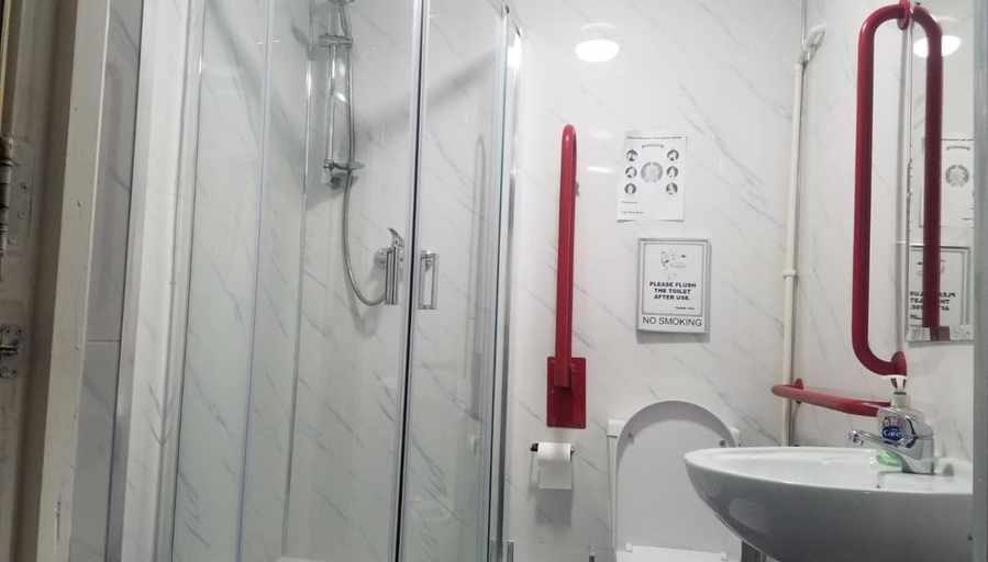 Bathroom 4, City View Hotel Roman Road, London