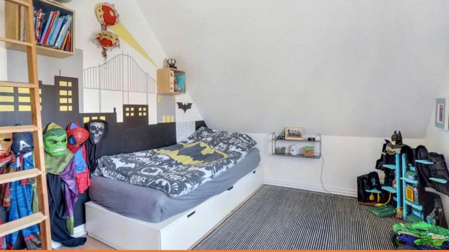 5, Villa i Herning, 200 meter fra gagaden, Herning