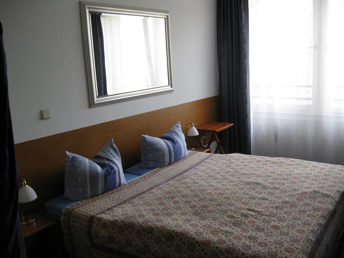 Bedroom 3, Pension ABC , Berlin
