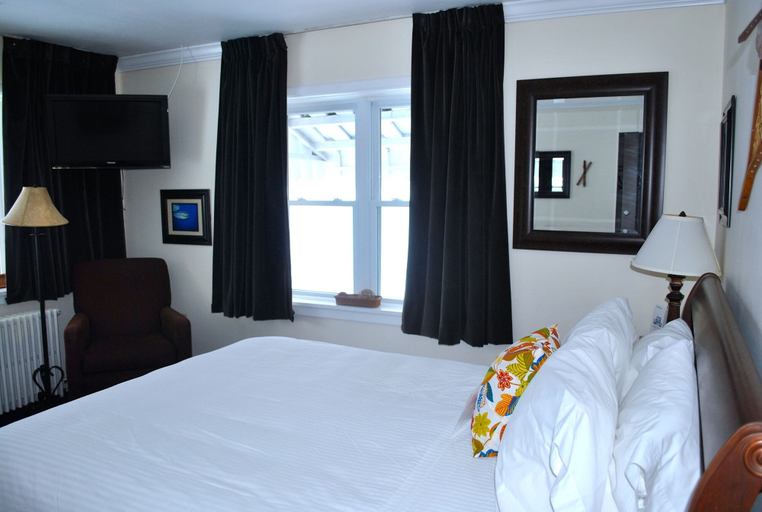 Bedroom 3, Gauthier's Saranac Lake Inn, Essex