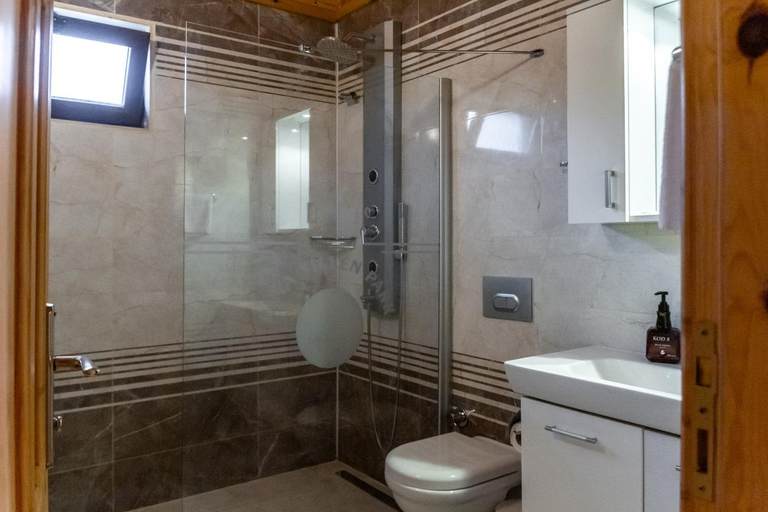 Bathroom 3, Ruya Villen Park, Kemer