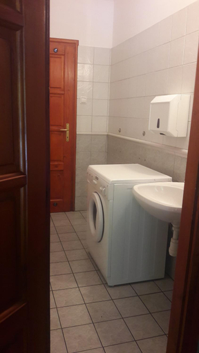 Bathroom, RP FitLife Studio es Vendeghaz, Veszprém