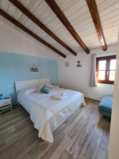 Bedroom, DE MEO Guest House, Trapani
