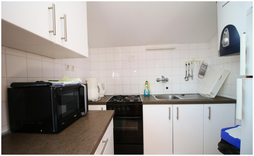 3, Apartments Ivan Perkov Tomas Bilo, Primošten