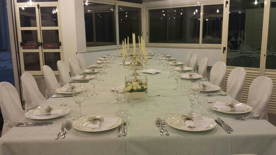 Others 4, Hotel Helios, Crotone