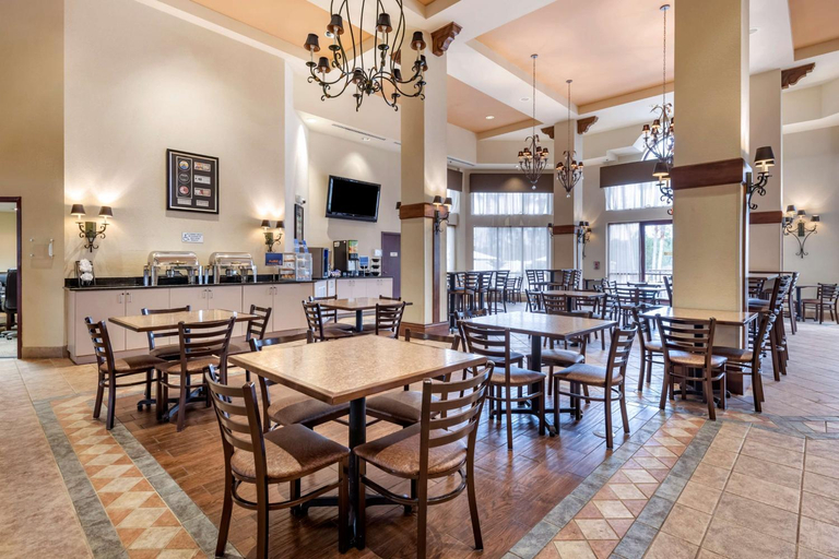 Food & Drinks 5, Best Western Gateway Grand, Alachua