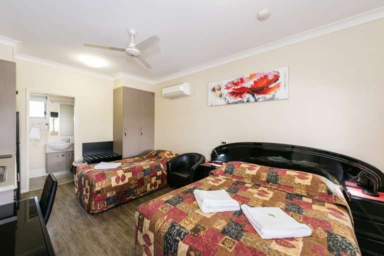 Bedroom 3, Athena Studio Units, Roma