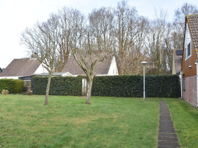 Others 5, Home with garden near forest, beach and sea, Noordwijkerhout