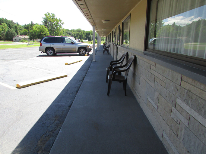 Others 4, Gas Lite Motel, Lawrence