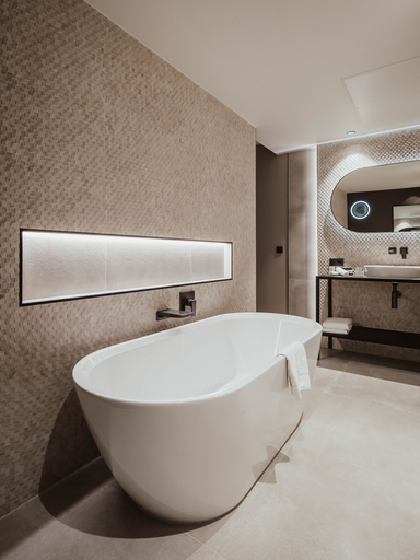 Bathroom 5, Van der Valk Hotel Middelburg, Middelburg
