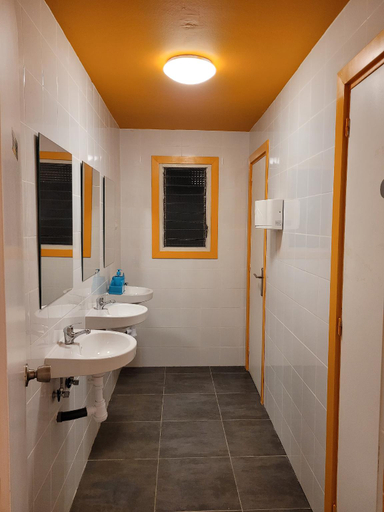 Bathroom 5, Arc House Gracia, Barcelona