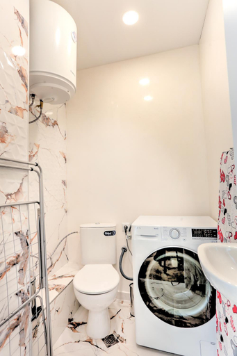 Bathroom 4, Saint George apartments, Varna
