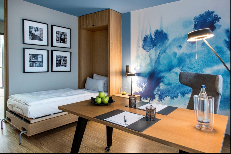 Bedroom 2, Arcadeon, Hagen
