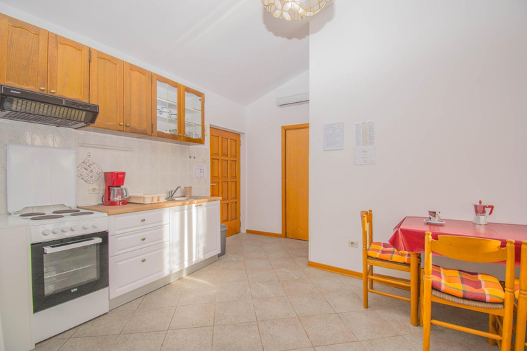 Others 5, Apartments Punta Blue & Orange 5 m from the sea, Mali Lošinj