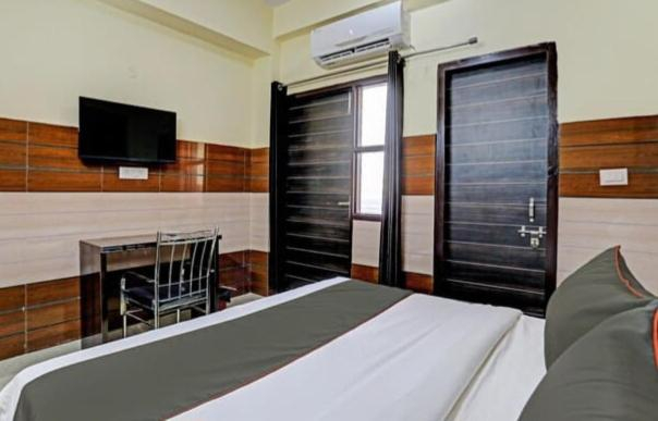 3, The Grand Orchid, Gautam Buddha Nagar