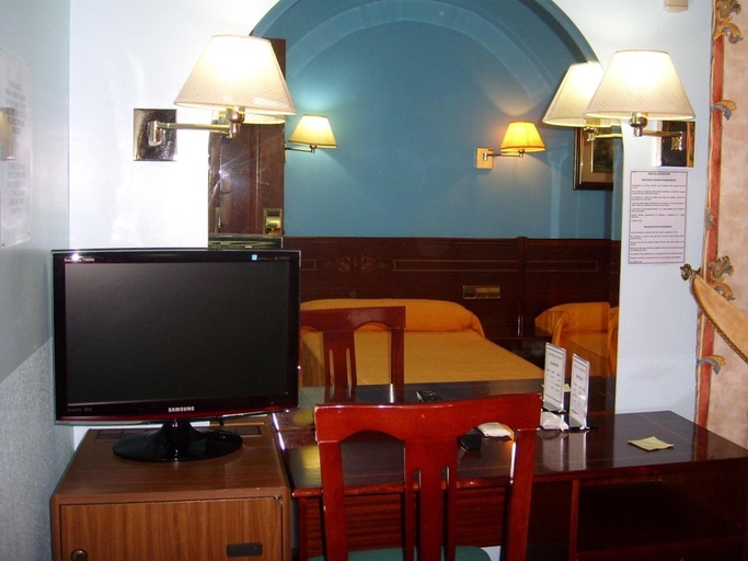 Others 5, Hostal Centro Sol, Madrid