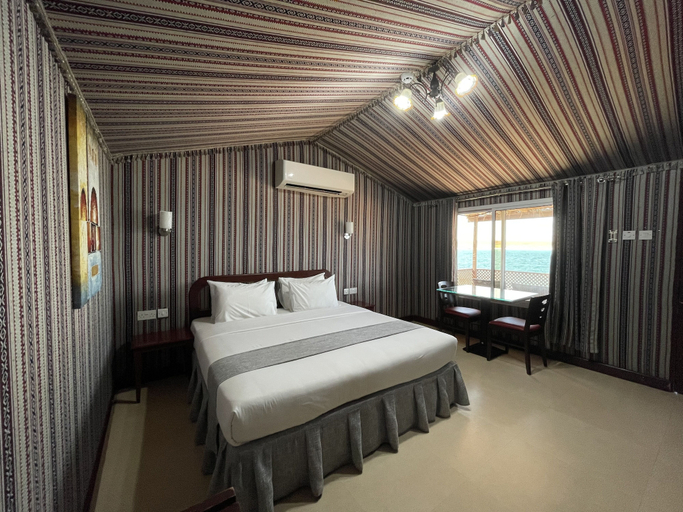 Room 3, Turtle Beach Resort, Sur