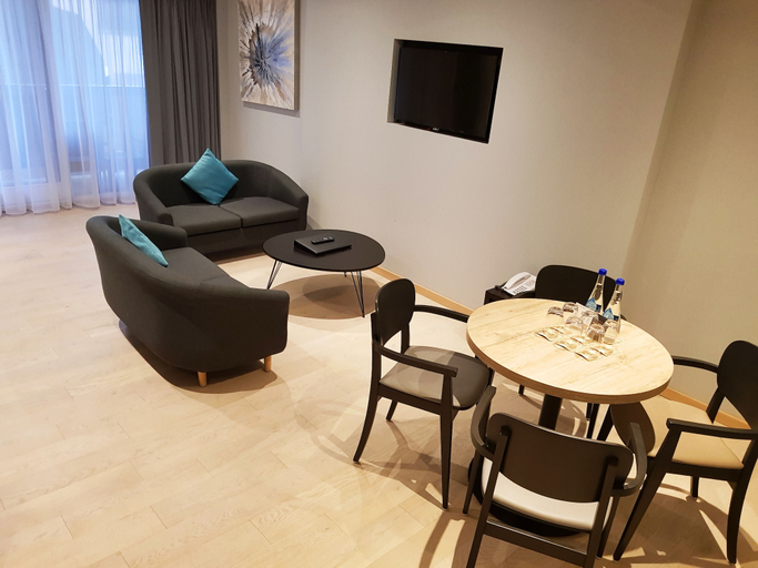 Others 4, Andromeda Hotel, West-Vlaanderen