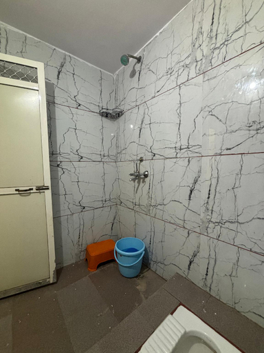 Bathroom 3, Dream Ashoka Homestay, Ujjain