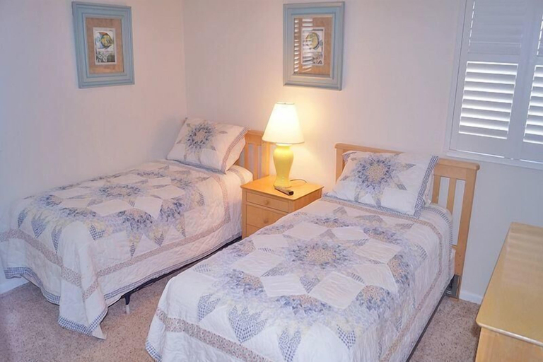 Room 2, Atlantic View 101 2 Bedroom Condo by RedAwning, Worcester