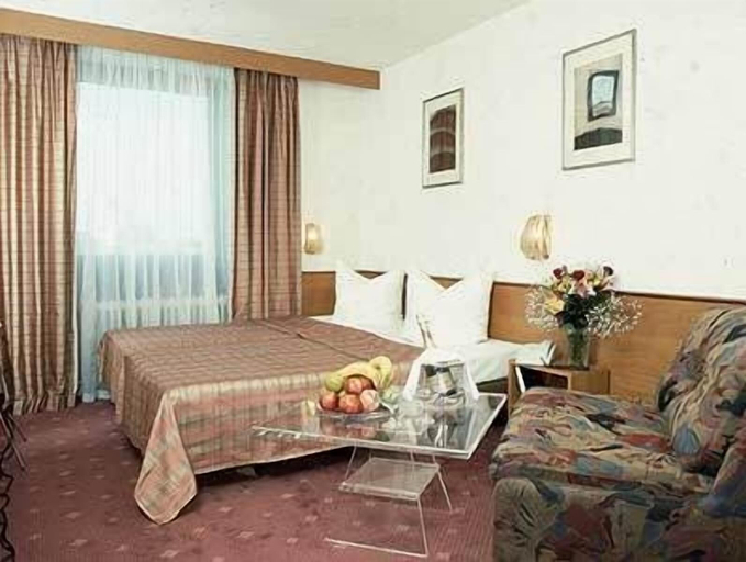 Bedroom 4, Montree Hotel, München