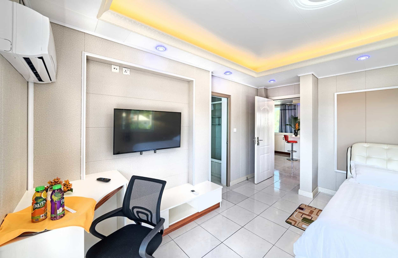Bedroom 3, Riverside Hotel