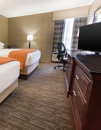 Bedroom 3, Drury Inn & Suites Greensboro, Guilford