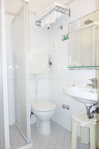 Bathroom 5, Hotel Tridentum, Forli' - Cesena