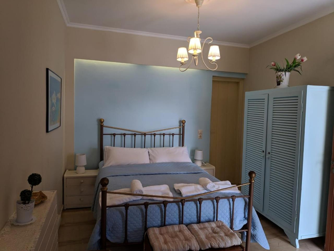 Others 5, Helena's Rooms, Ionian Islands