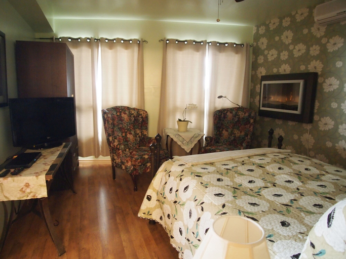Bedroom 3, Our Valley View Bed & Breakfast, Durham