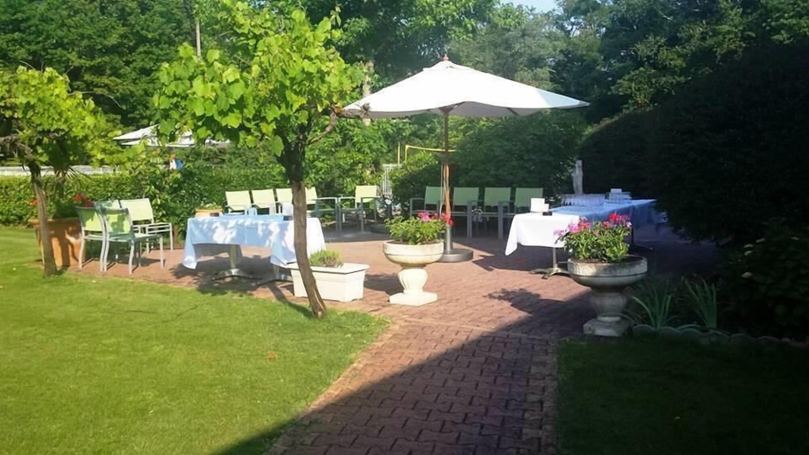 Garden, Hôtel Le Pont Bernet, Gironde