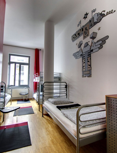 Bedroom 4, Heart of Gold Hostel Berlin, Berlin