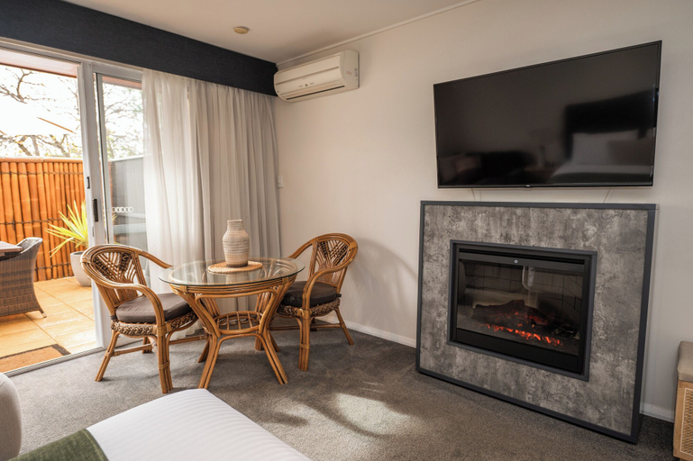 Others 5, Prideau's of Margaret River, Augusta-Margaret River